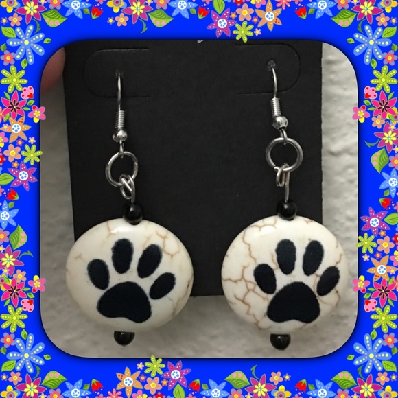 Mistyheart Jewelry - Paw Earrings